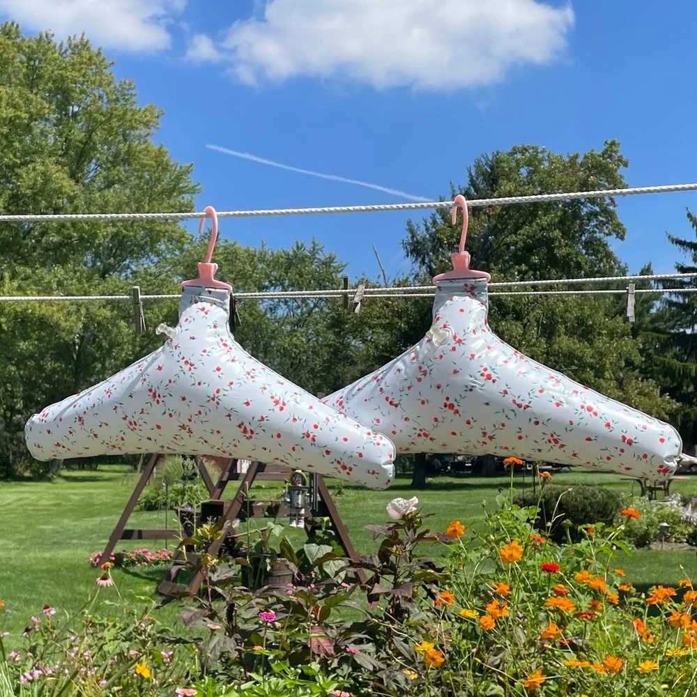 Vintage Cottagecore Inflatable Hangers 60s Poppy Rose Dainty Floral White Pink